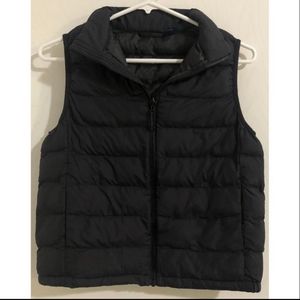 UNIQLO Black Puffy Vest Jacket